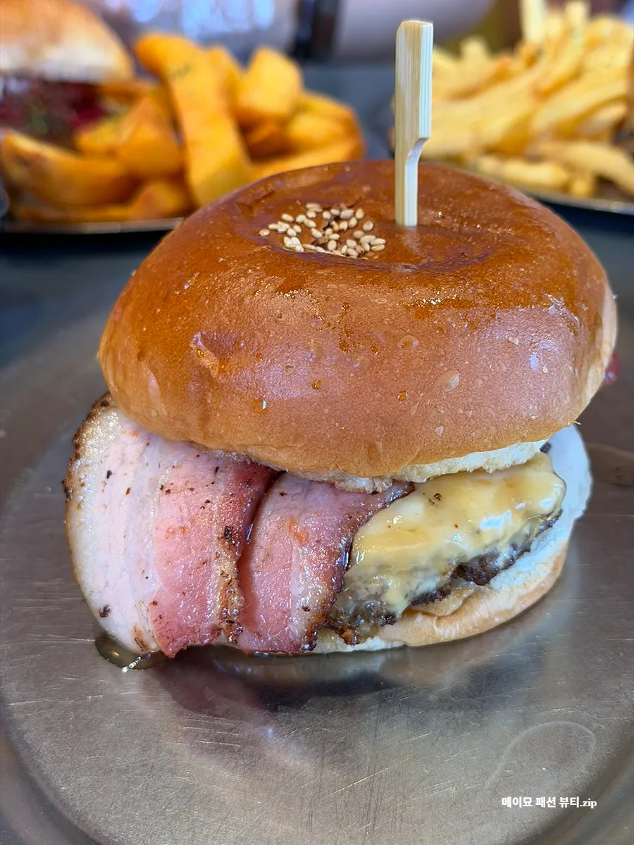 Daily Fix Bacon Cheese Burger