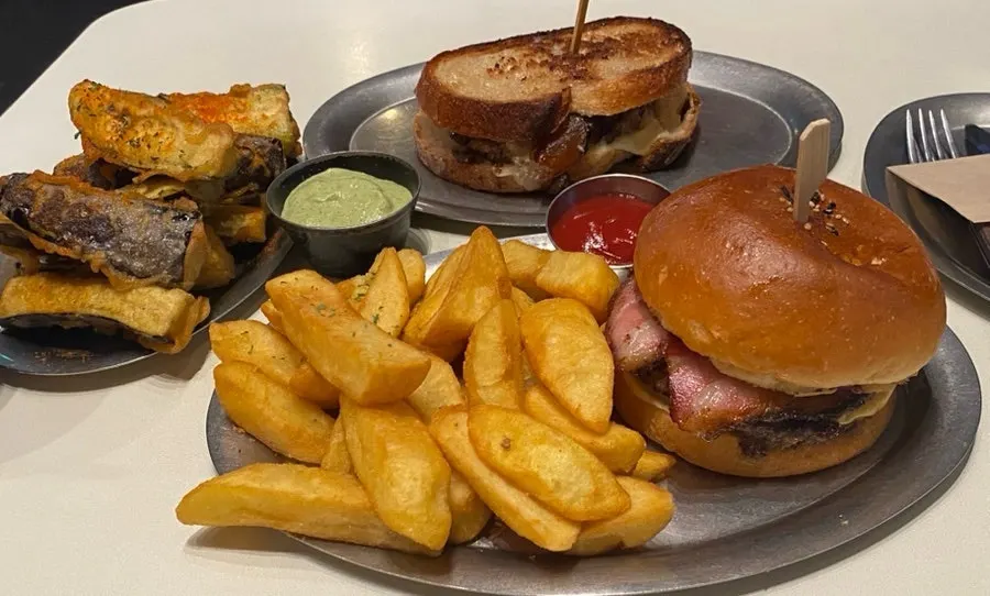 Daily Fix Gangnam Main Branch handmade burger cover image