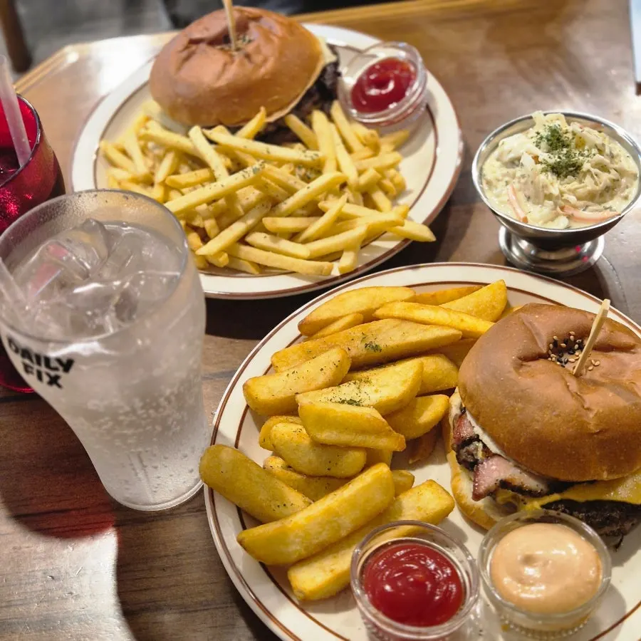 Featured image of Daily Fix Jangmi Sangga's handmade burgers