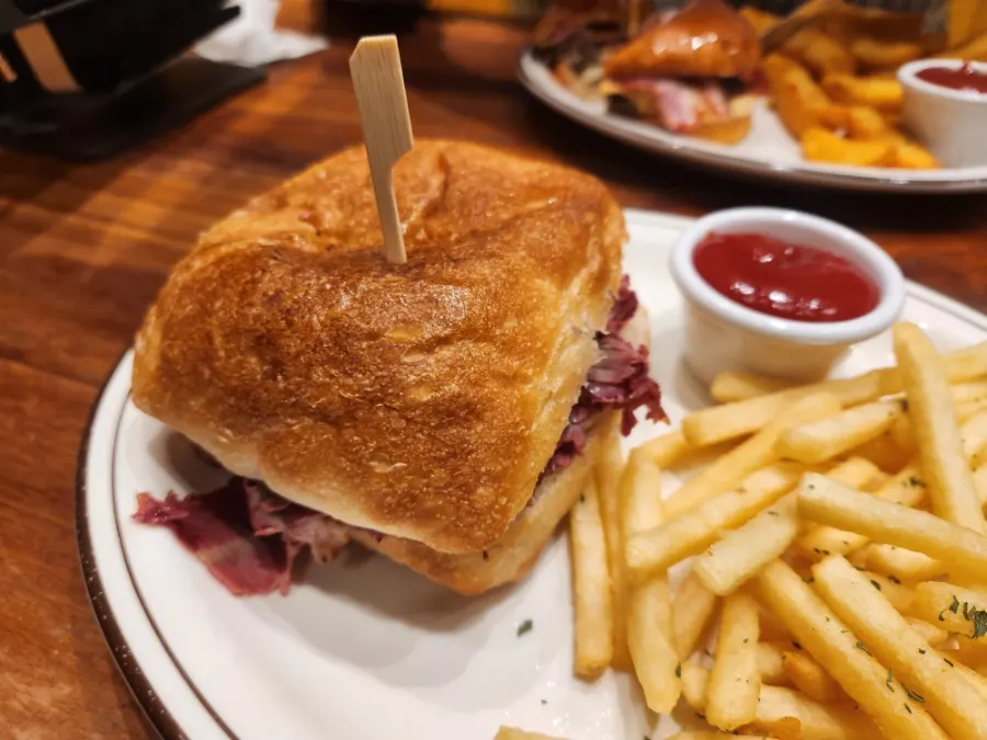 A plate of thin fries