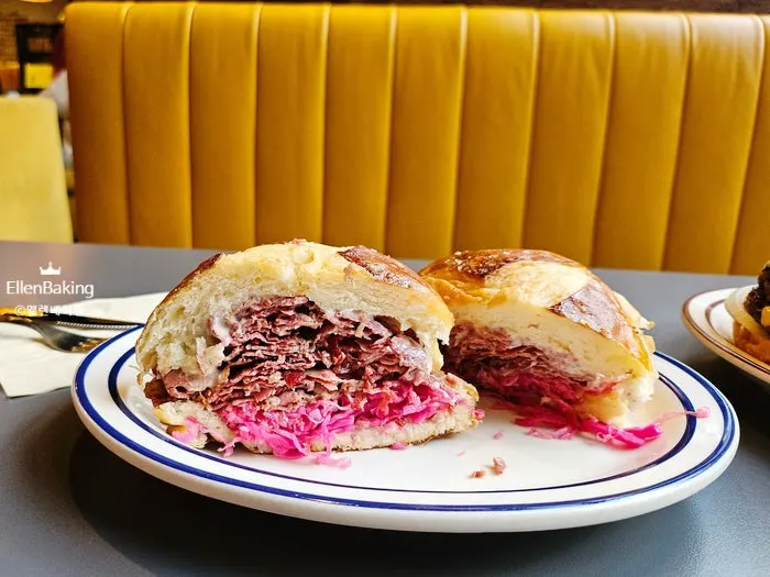 Cross-section of the sandwich showing the beef brisket