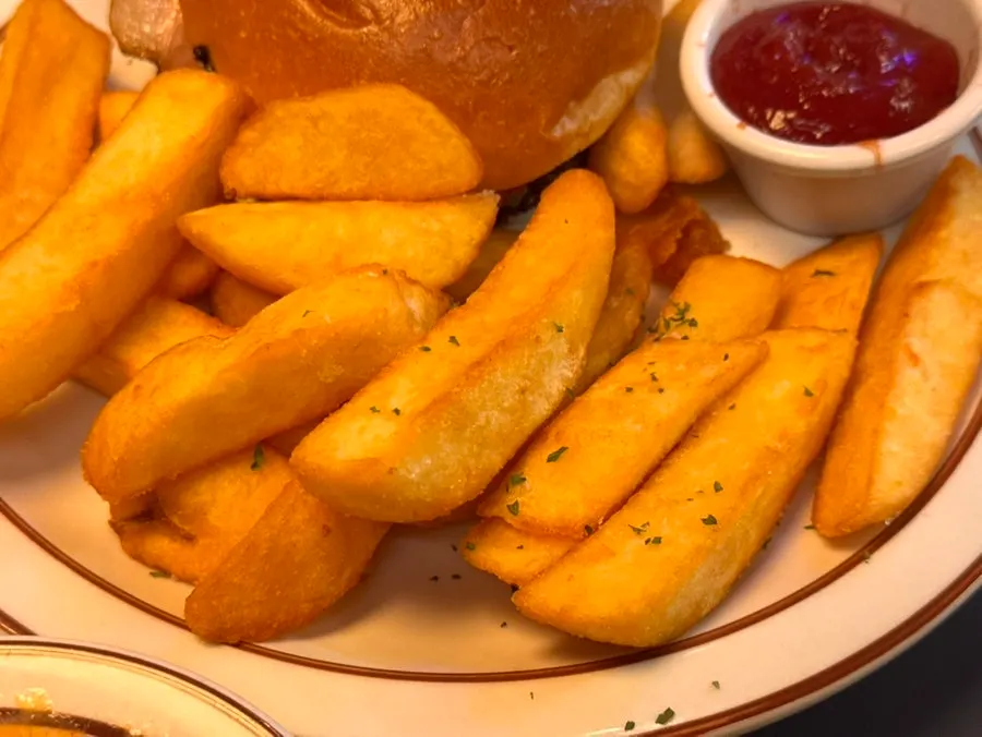Thick-cut 18 Fries potato fries