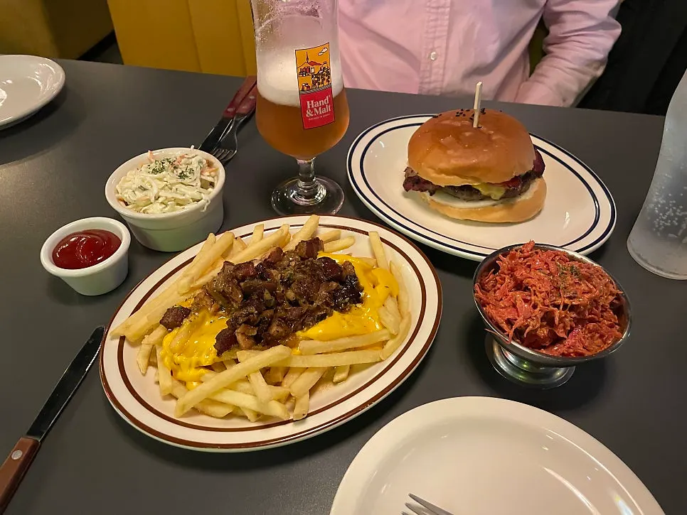 Thin fries with ketchup sauce