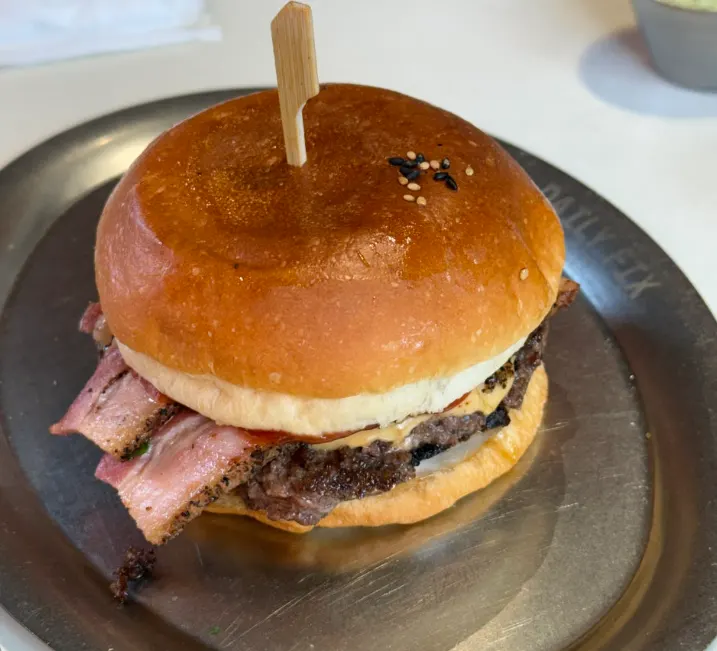 Daily Fix bacon cheeseburger