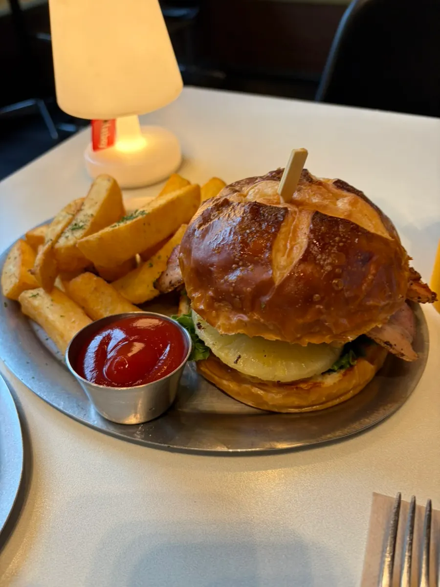 Full view of the Hawaiian Bacon BBQ Burger