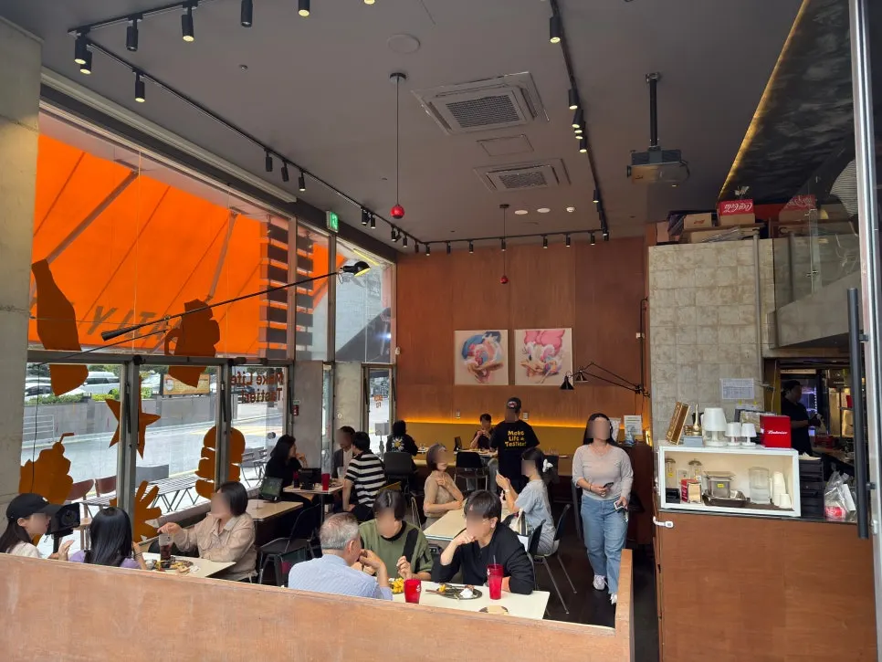 Bar-style seating at Daily Fix suitable for solo diners