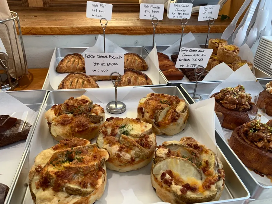 Display case of Dalgeuraem's salt bread lineup