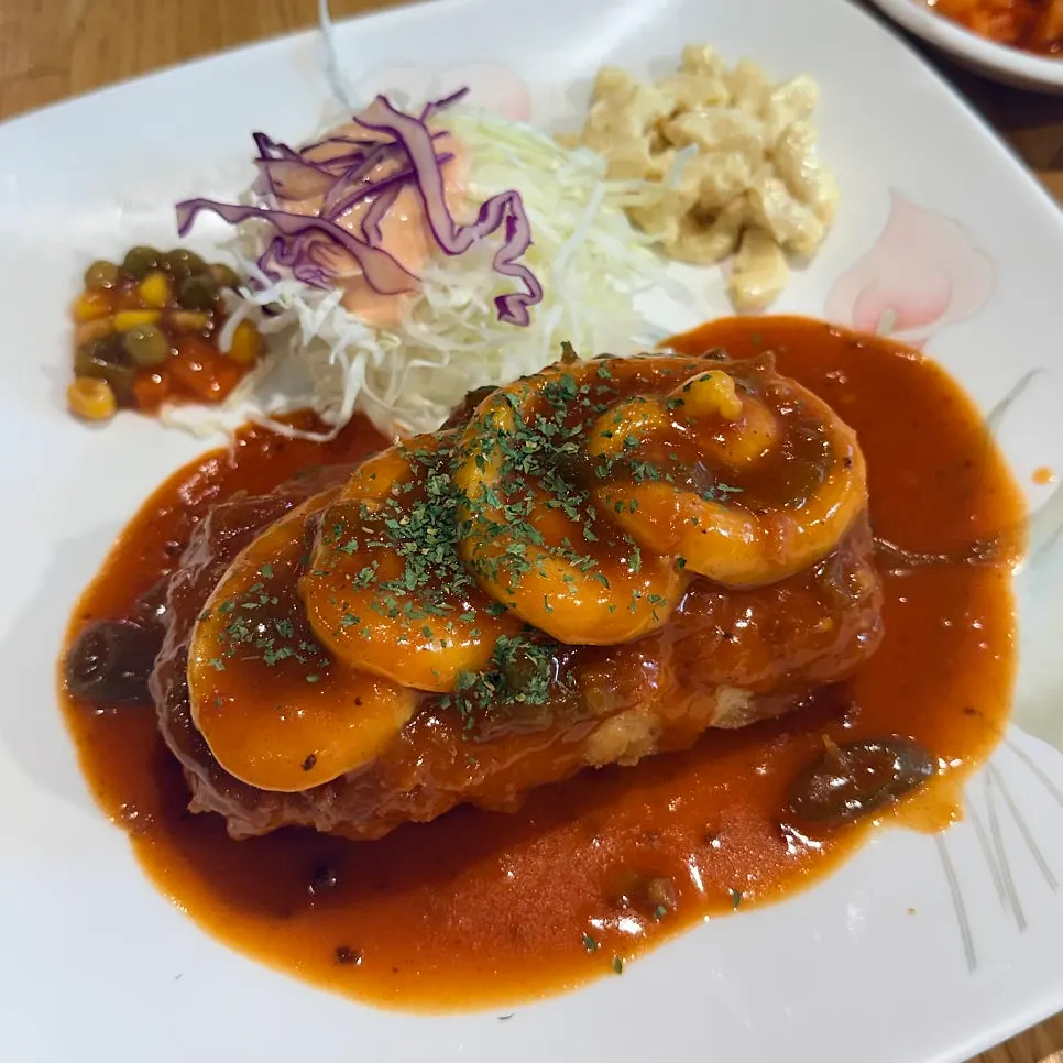 넓게 펼쳐 담아준 공기밥