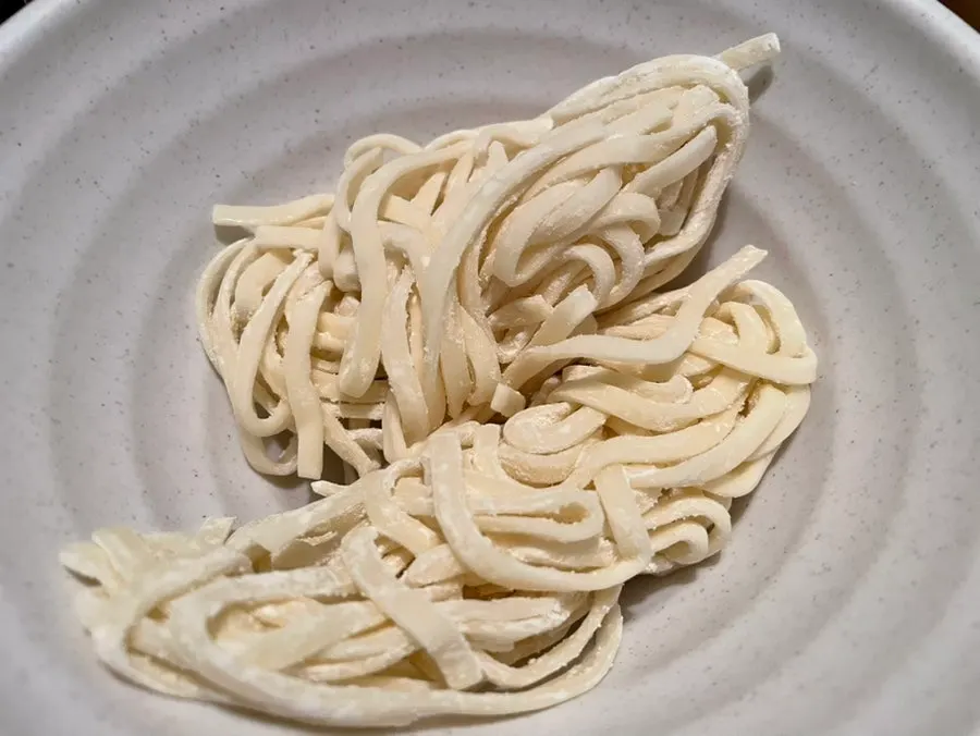 수육 육수에 넣을 야채와 버섯