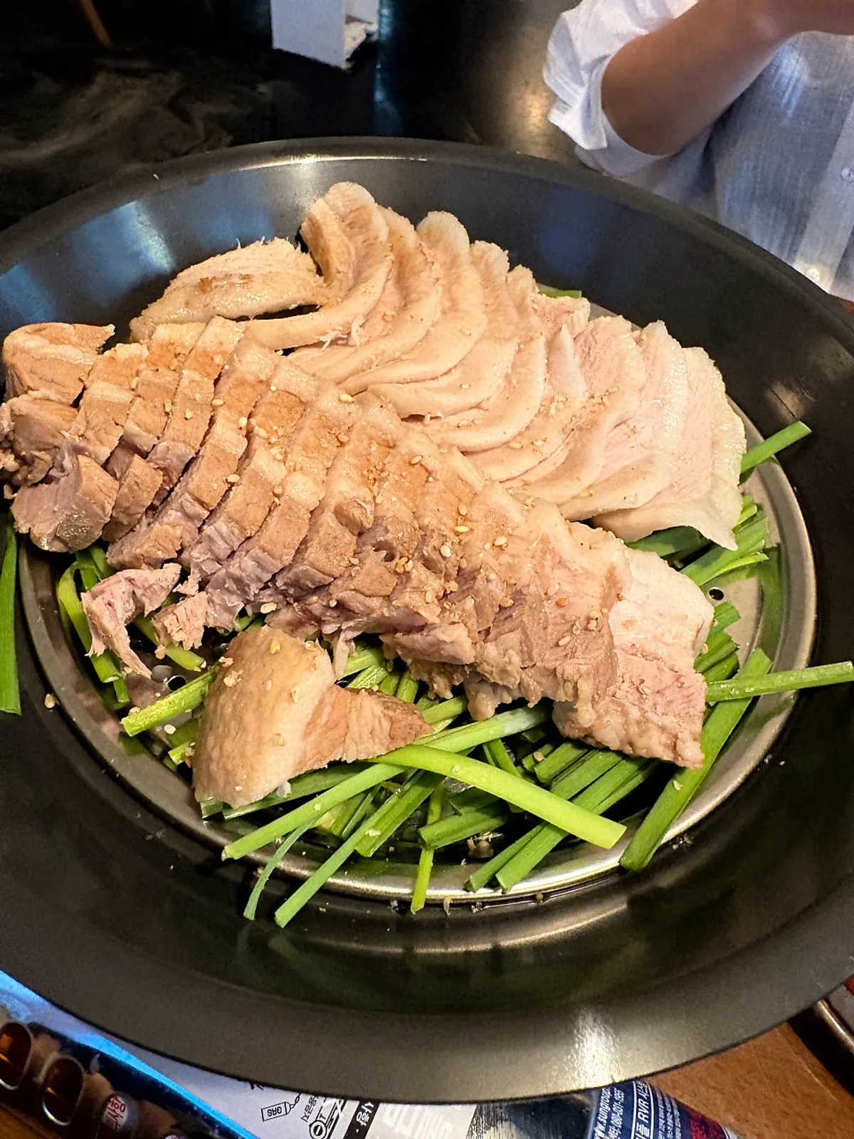 삼겹수육과 항정수육 한상 차림