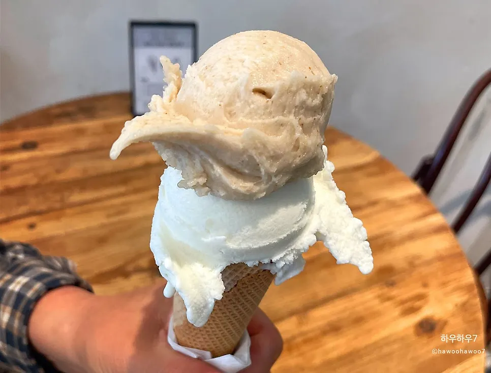 Close-up of Andong baekjinju rice gelato with visible rice grains