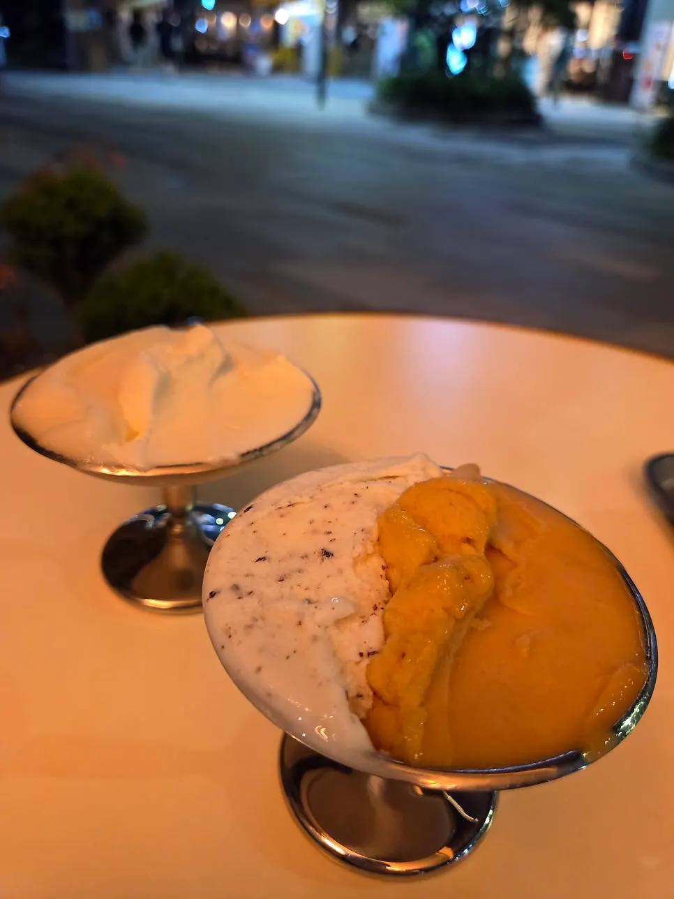 Pure milk and Jeju lemon two-flavor cup