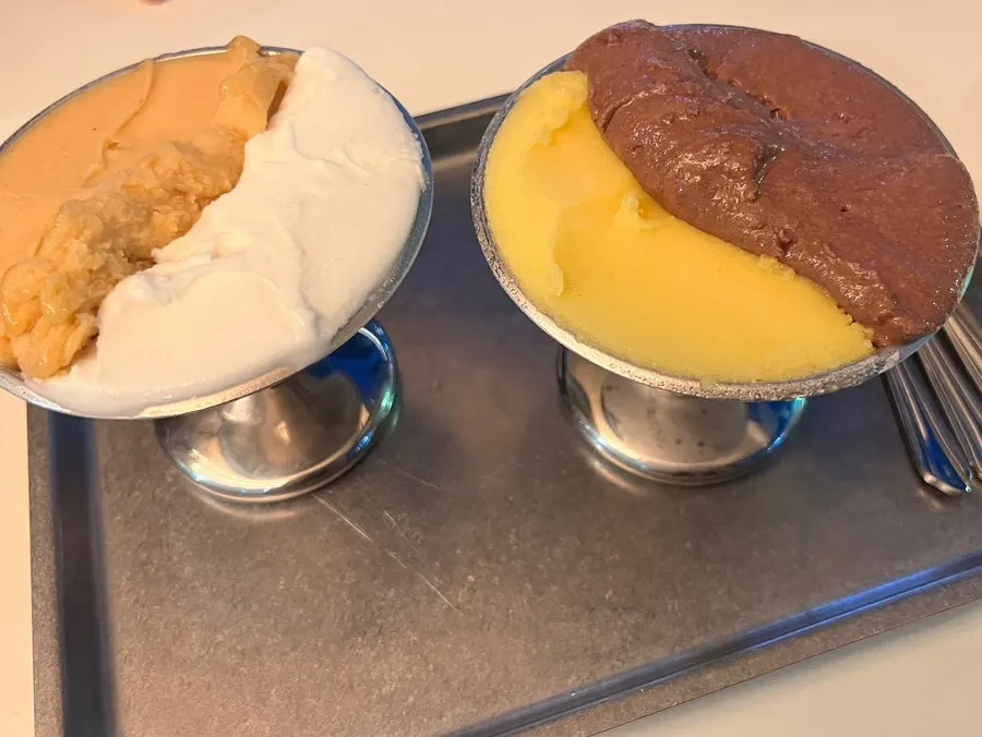 Gelato cup set on the terrace table