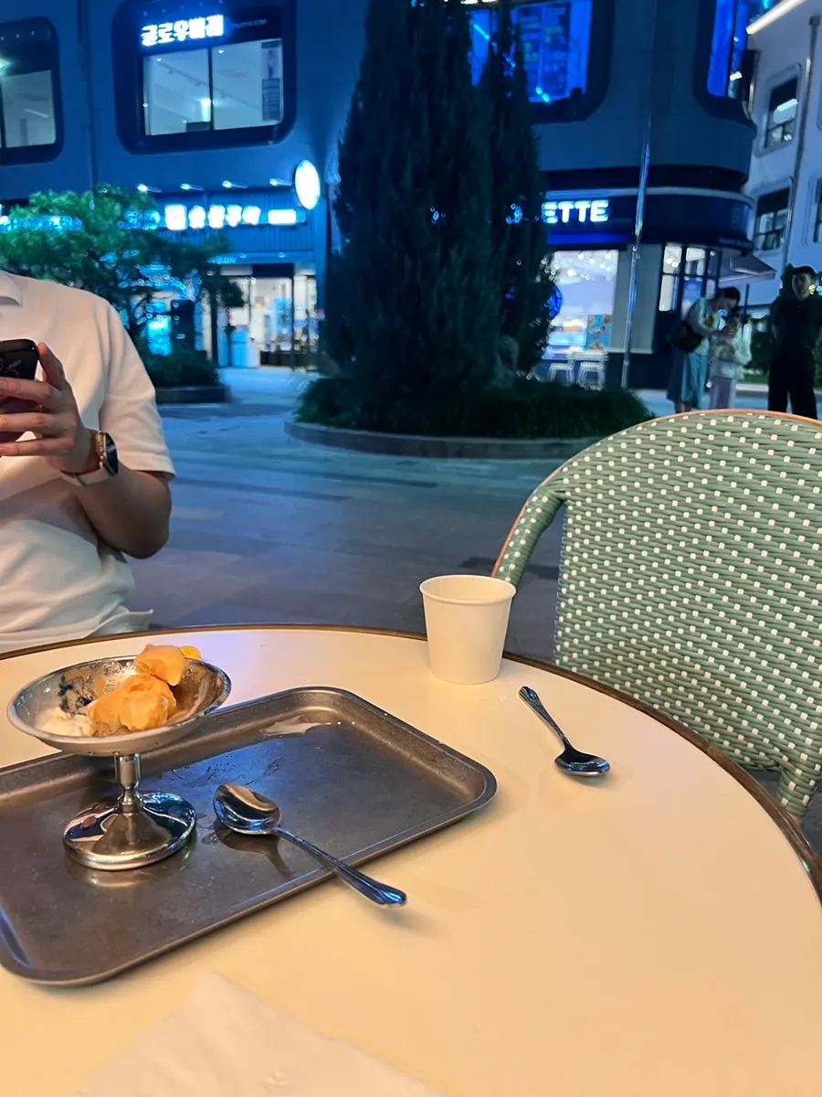 Terrace seating at Damgeum Gelato Misa Branch on a cool evening