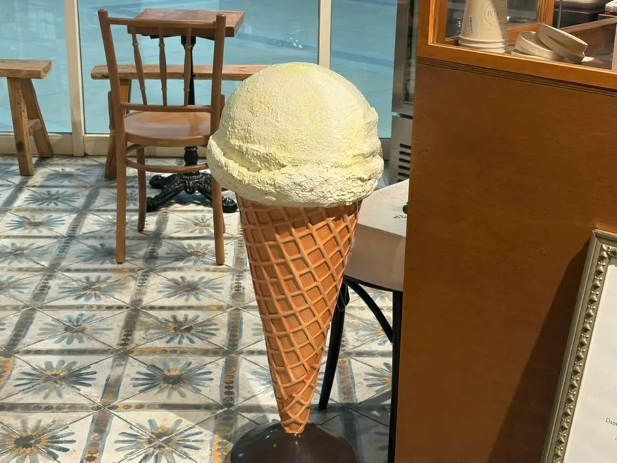 Several flavors shared with a friend couple