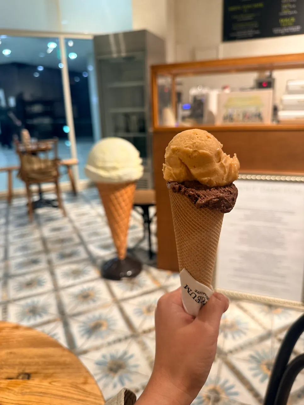 성주 참외와 순수우유 등 네 가지 맛 젤라또