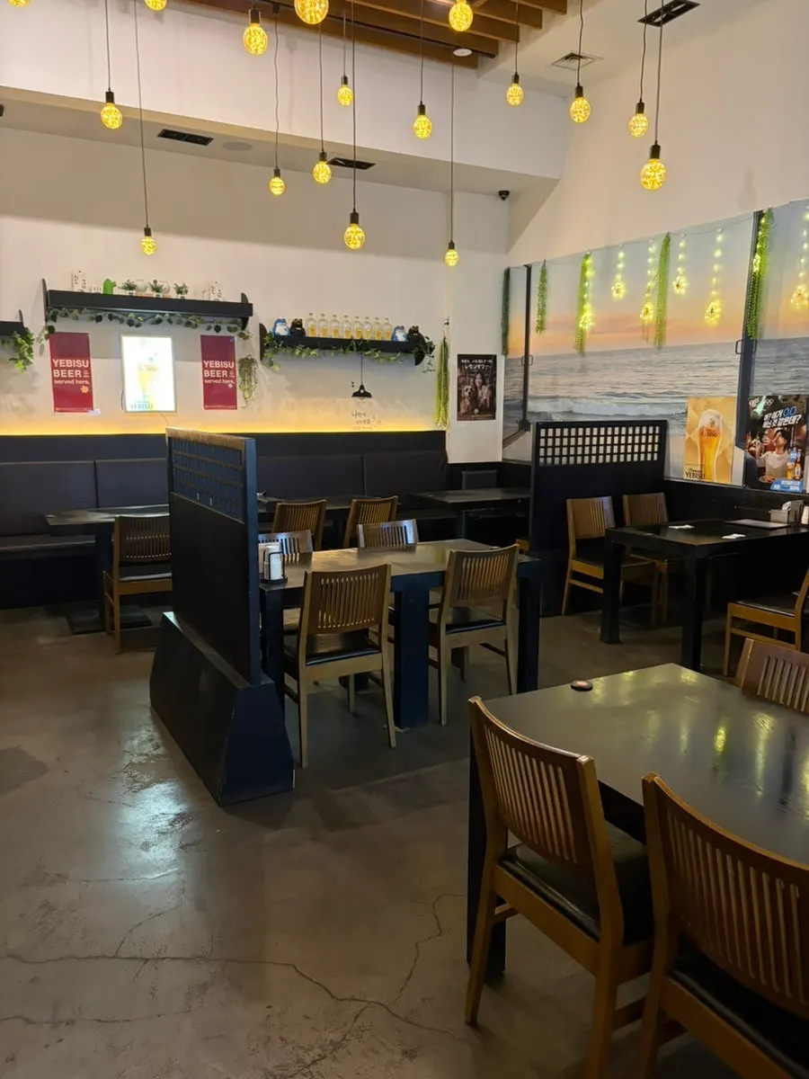 Spacious seating layout inside Damiseon Gangnam Station Branch