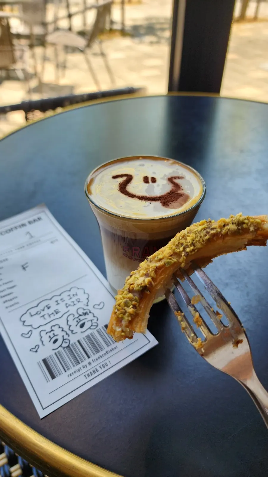 Cangkir signature Frank Coffee