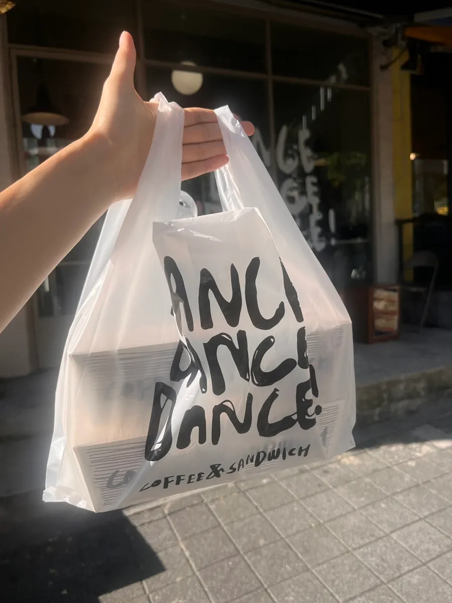 Matcha tofu cream cheese baguette shared with mom, Dance Dance Dance Hannam