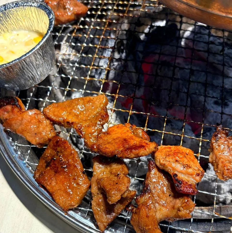 저녁 8시 가까운 시간 당진 명륜진사갈비 도착