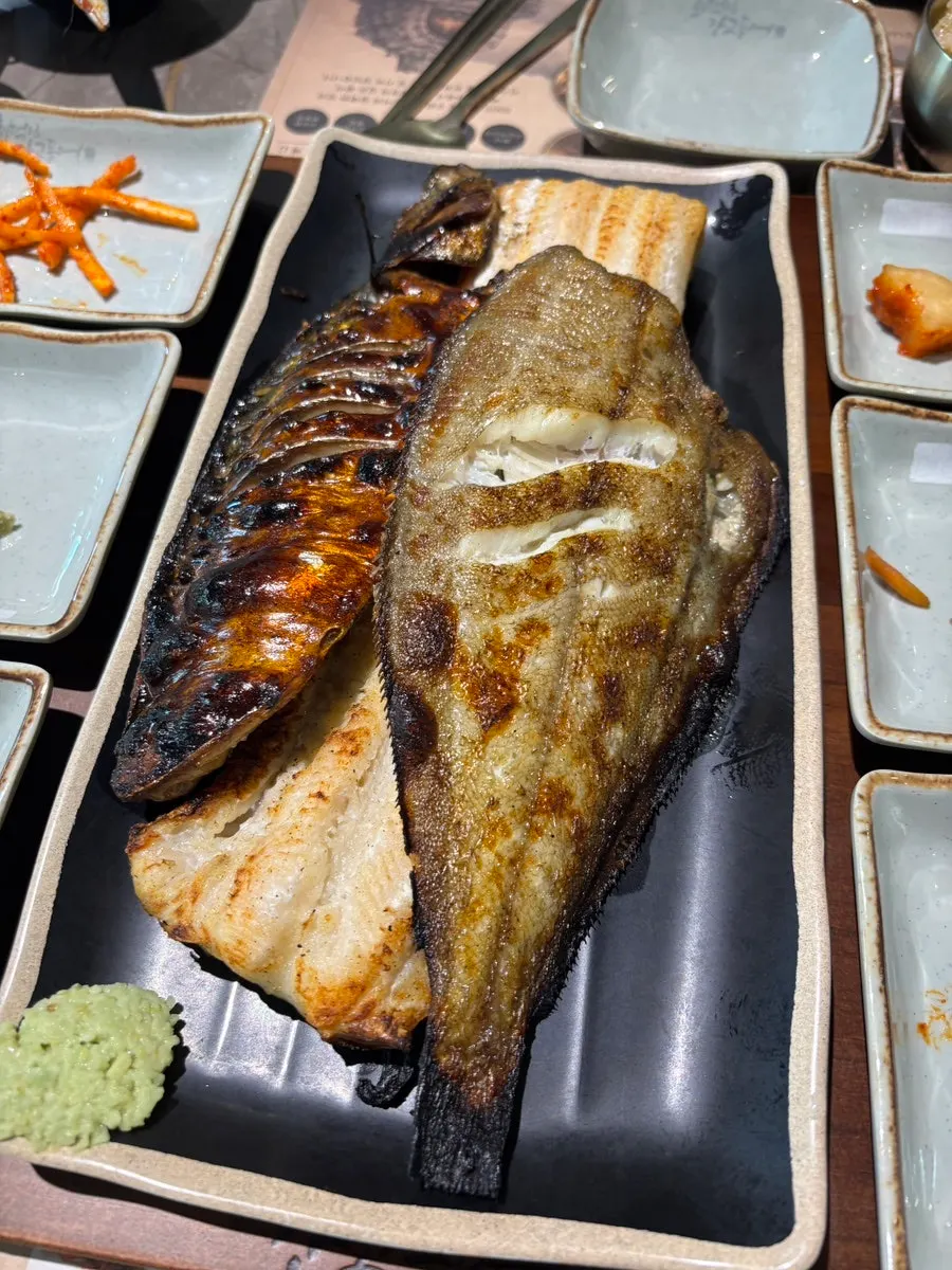 Nourishing set with mackerel and sea eel