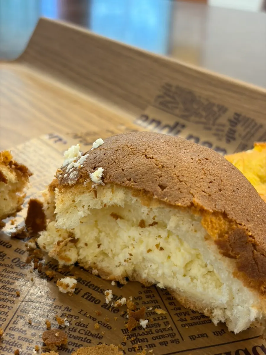 Warmed mocha bun and sweet corn mochi soboro
