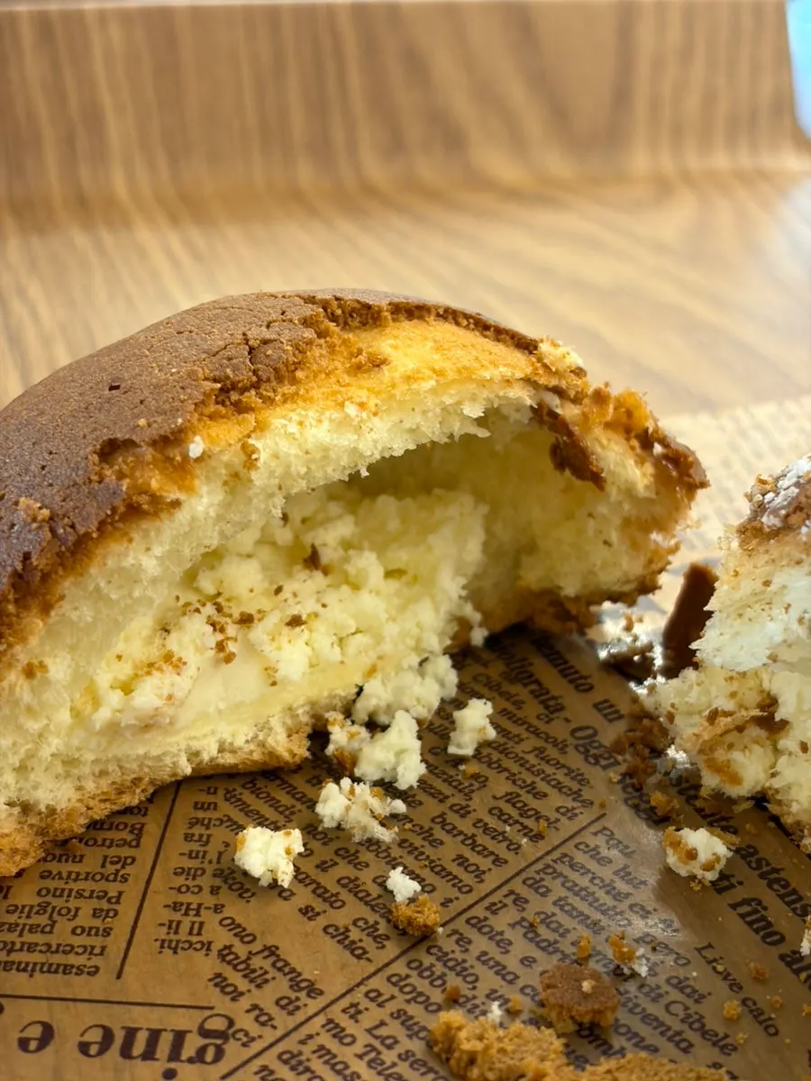 Mocha bun filled with cream cheese