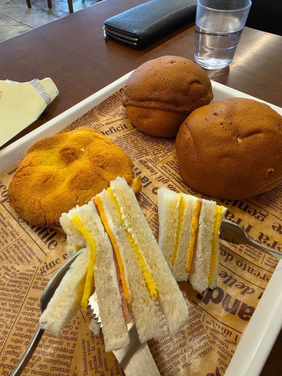 Serving of misutgaru for two people