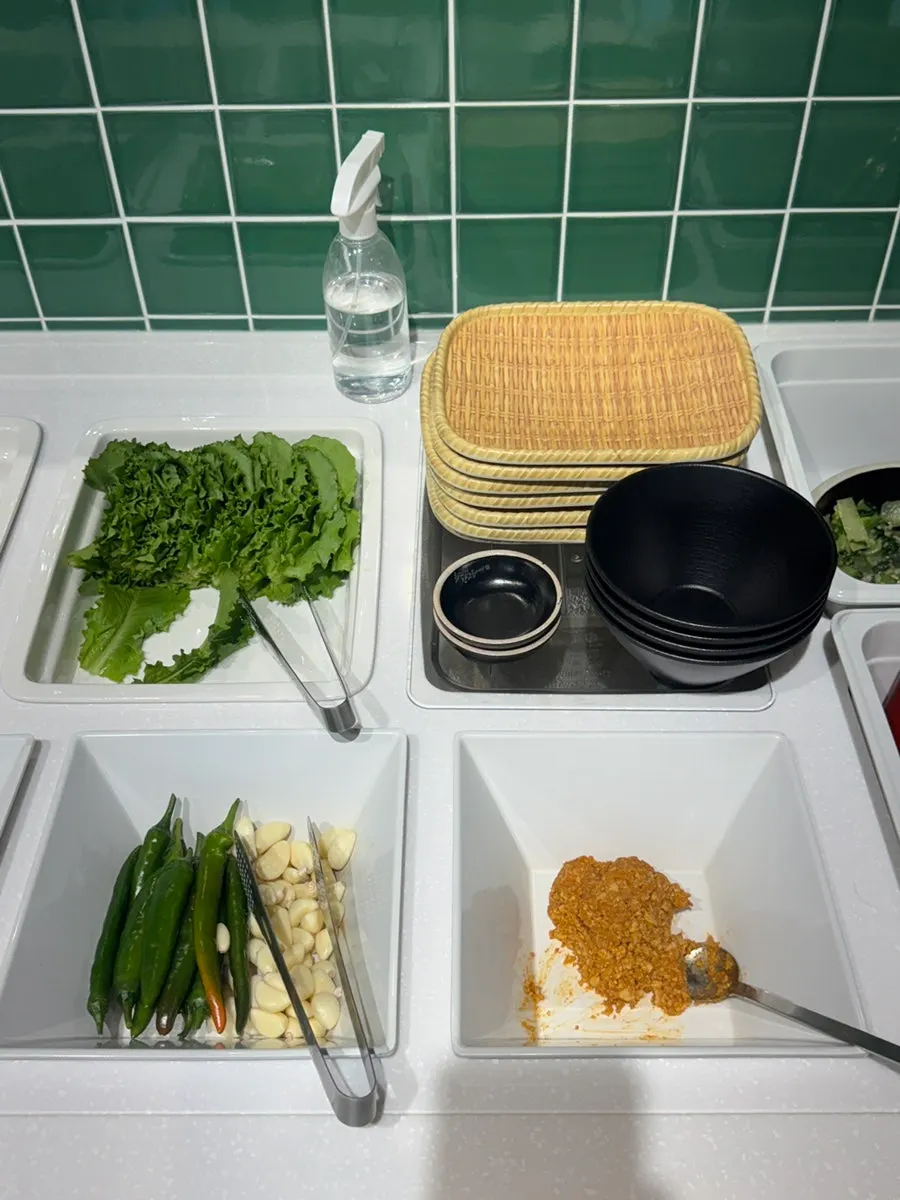 Self-bar with side dishes and vegetables