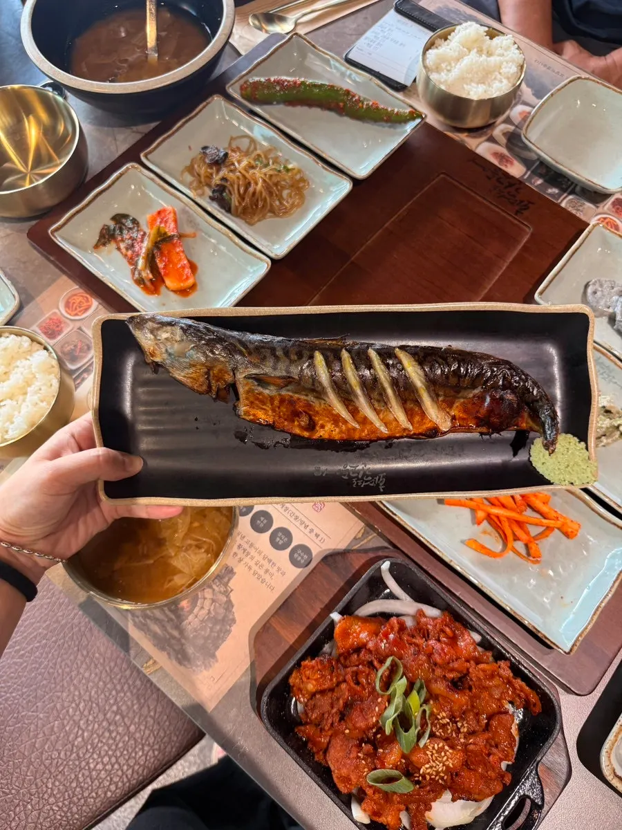 Full grilled mackerel set meal