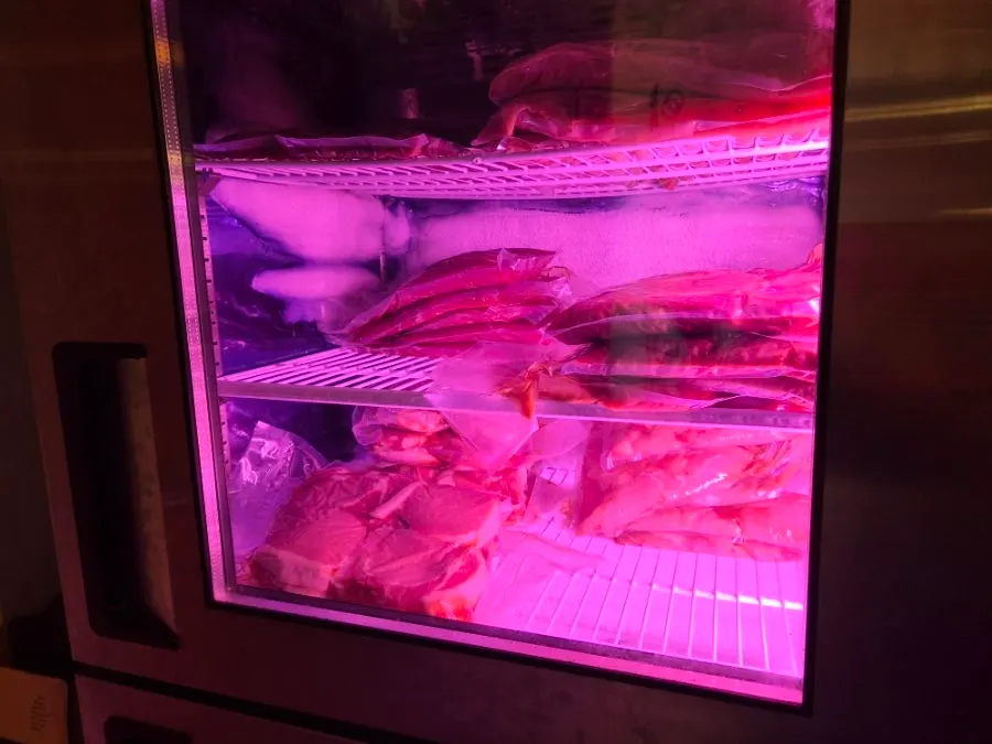 숙성 중인 돈카츠 고기