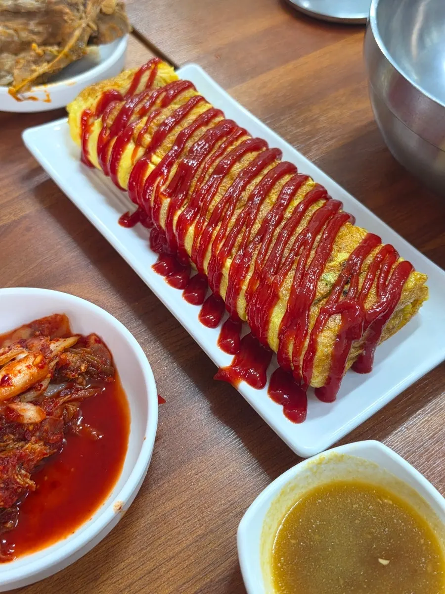 Cross-section of the dense egg roll