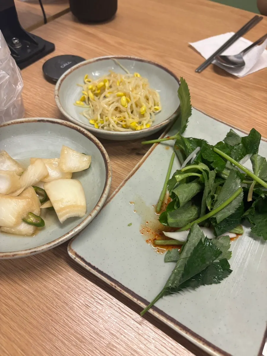Cheongun Bossam as a family-gathering and company-dinner spot