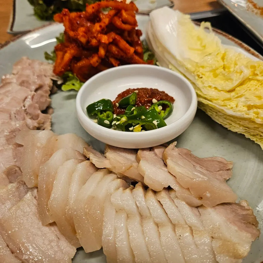 The small five-layer bossam set menu