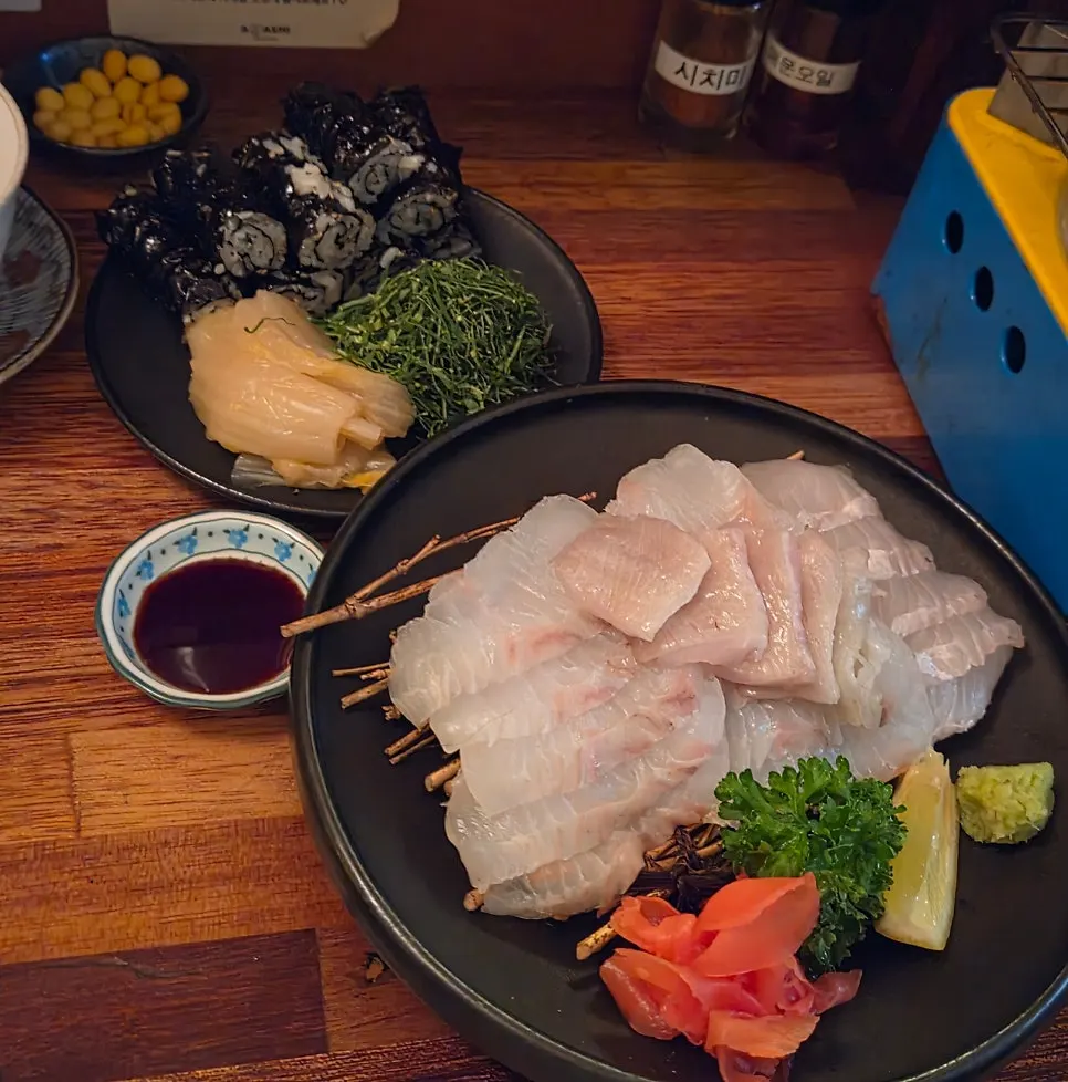 Flounder salt sushi and salt gimbap set