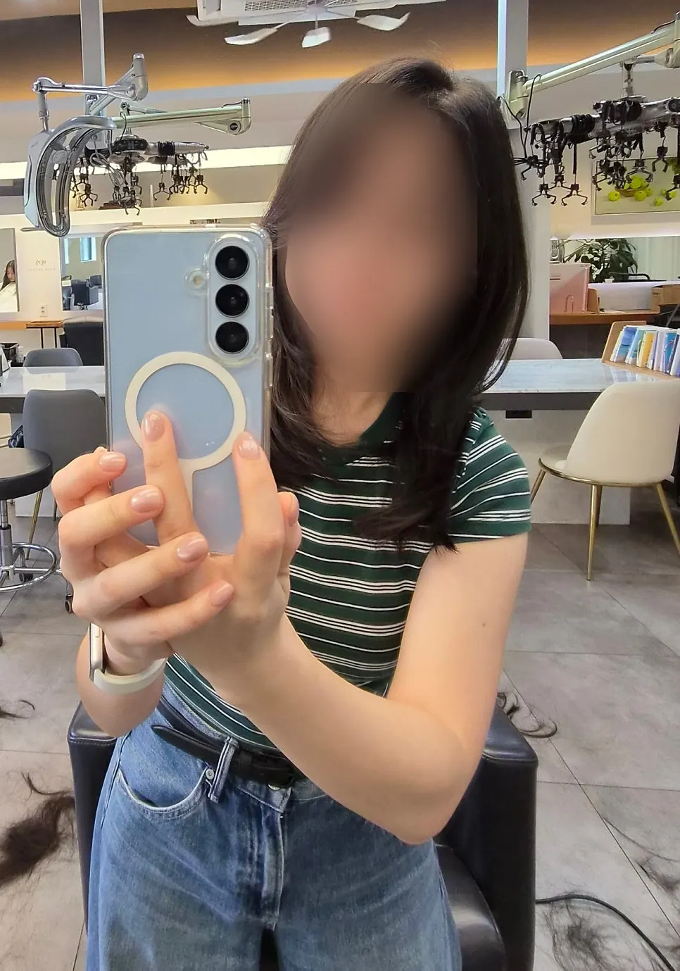 중단발 레이어드컷 전신 스타일