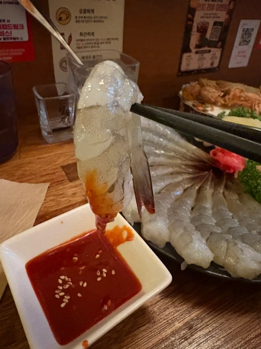 평일 저녁 스낵바 아타시 술자리 테이블