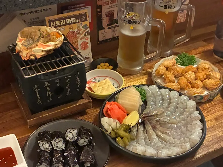 친구와 한잔하기 좋은 아타시 테이블
