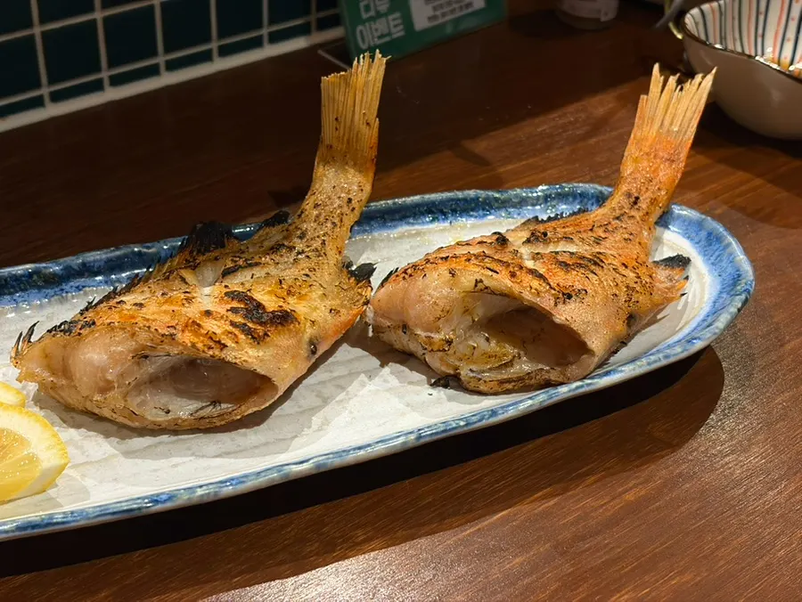 숯불에 구운 볼락구이 2마리
