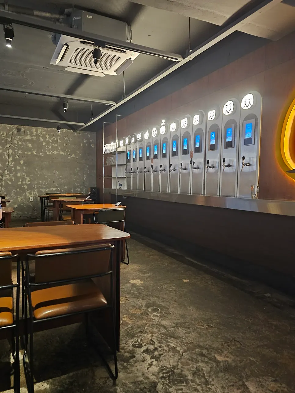 Interior of Long Time No See Dangsan Branch