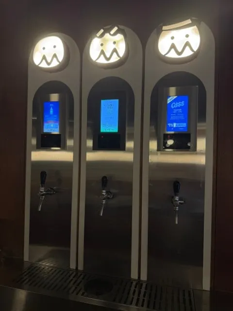 店內全景
