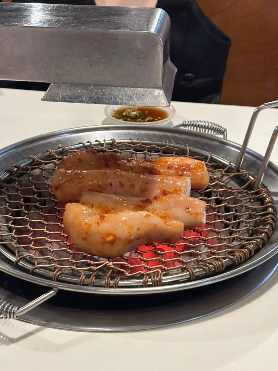 새콤한 나물 반찬 접시