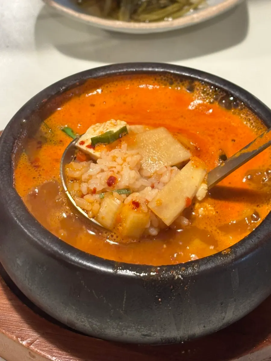 통통한 생대창 3인분 접시