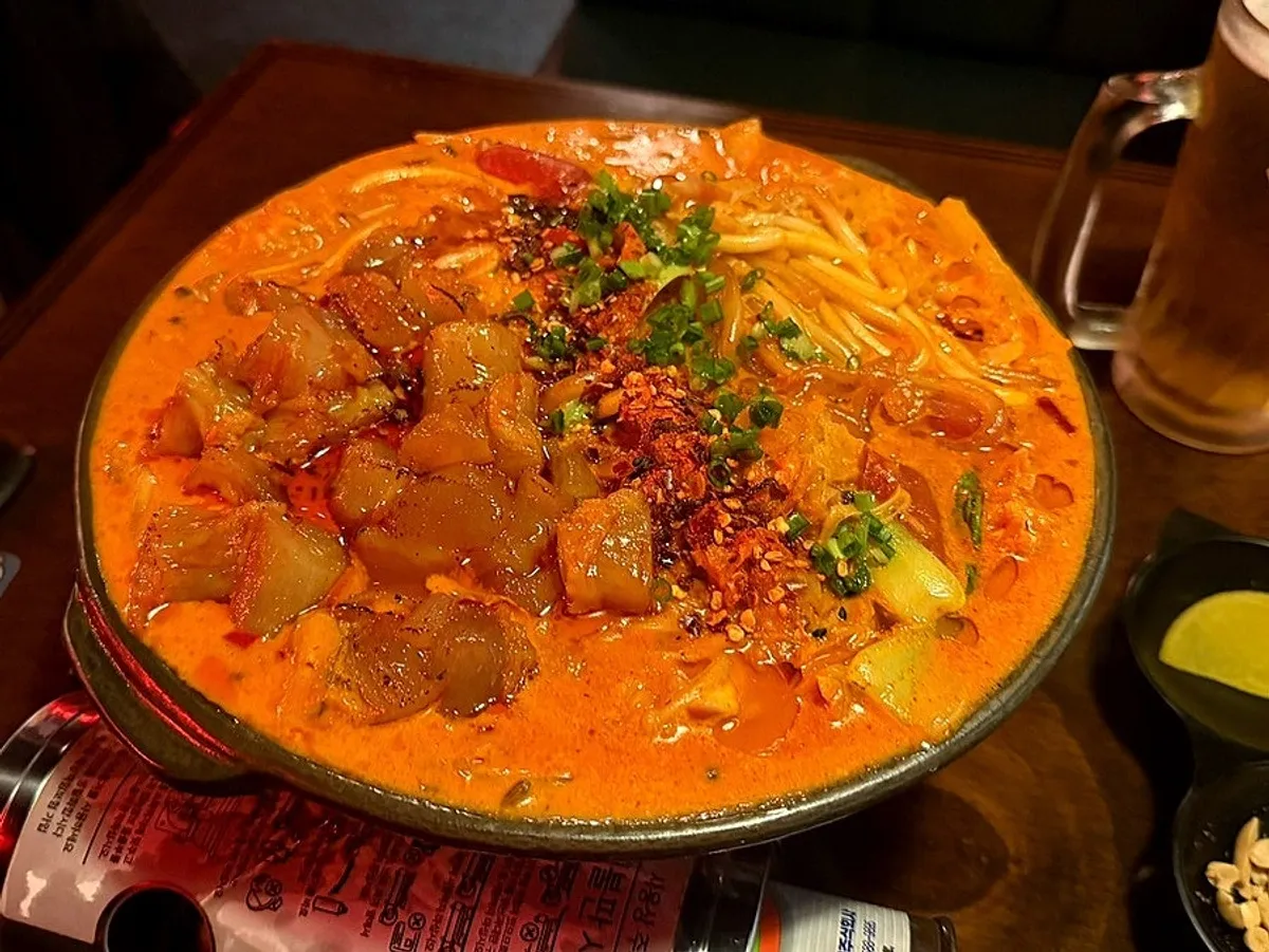 Rosé tudoufen in rosé mala sauce