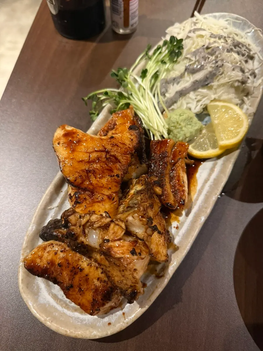 먹기 좋게 잘린 카켄 메로구이 사진