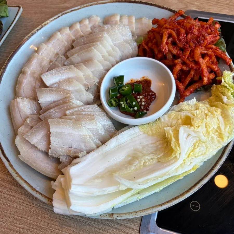 오겹 보쌈 대자 한 상