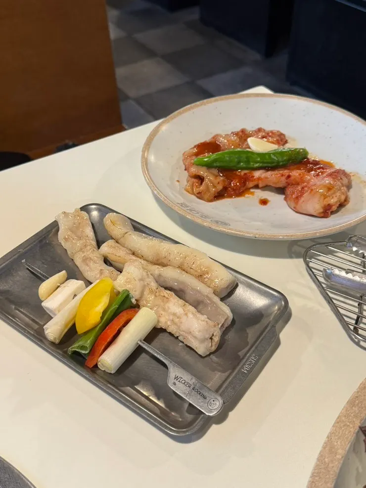 특제소스가 나온 밑반찬