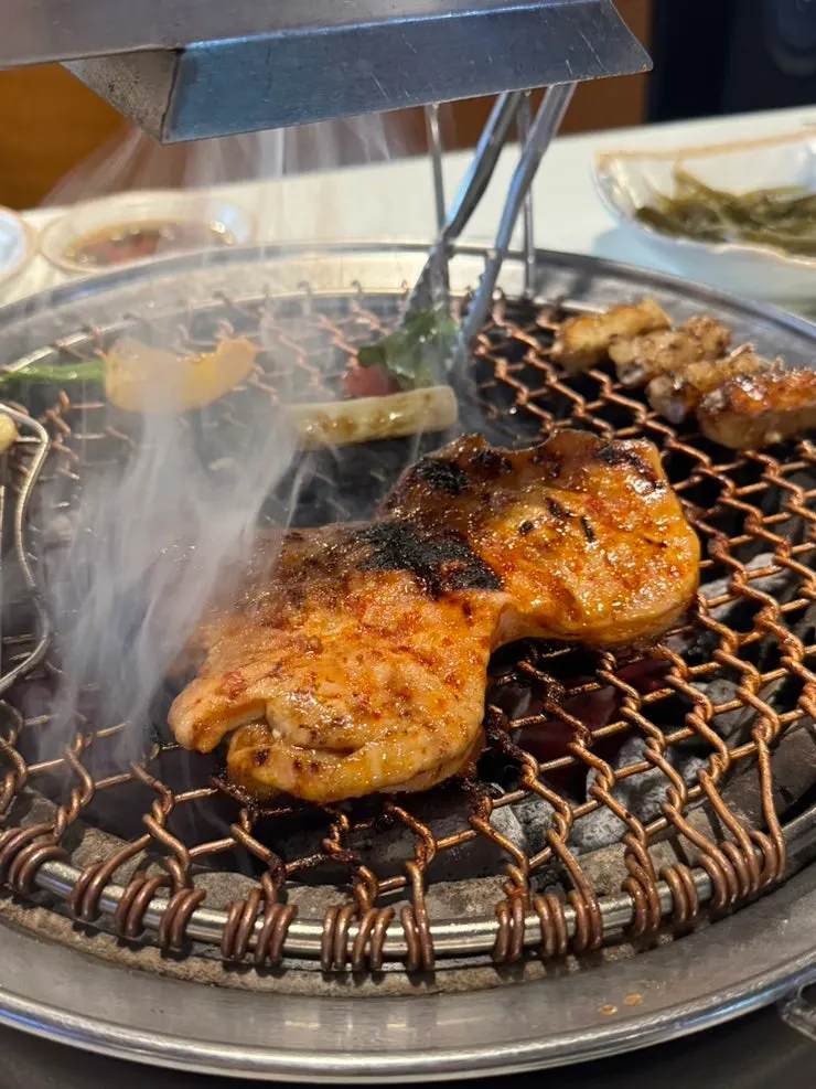 테이블 위 환풍 시설