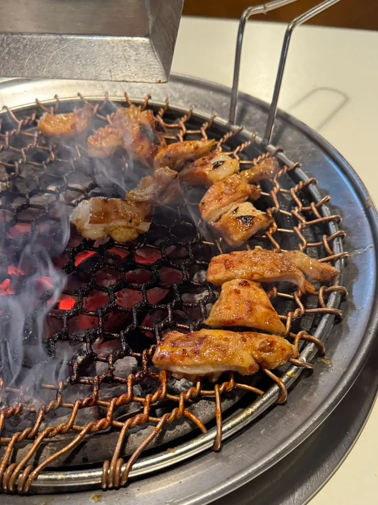 두부와 채소가 든 된장술밥