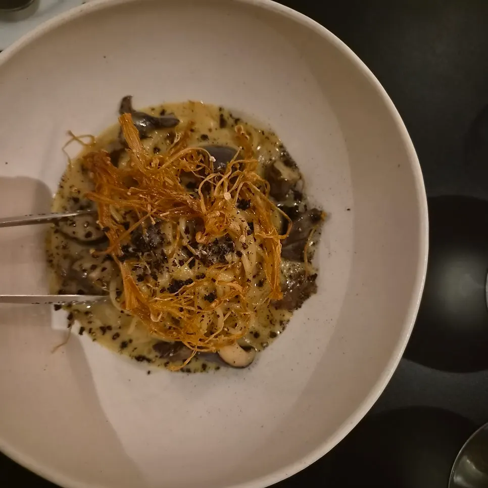The additionally ordered mushroom cream pasta